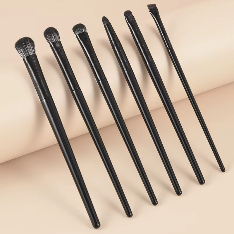 EyeBlend Brush